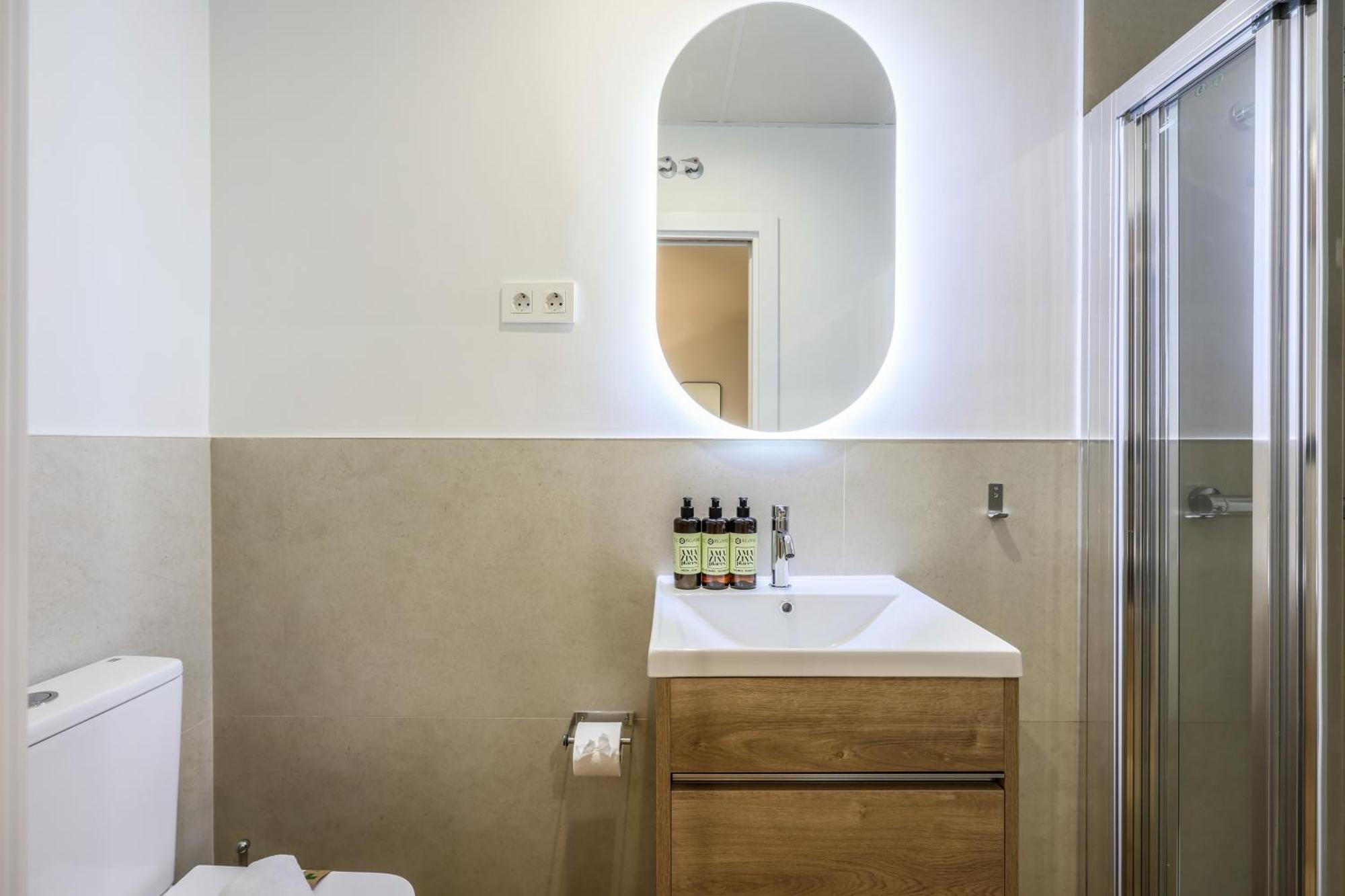 Encantador Apartamento Plaza Del Callao, Mid Term 마드리드 외부 사진